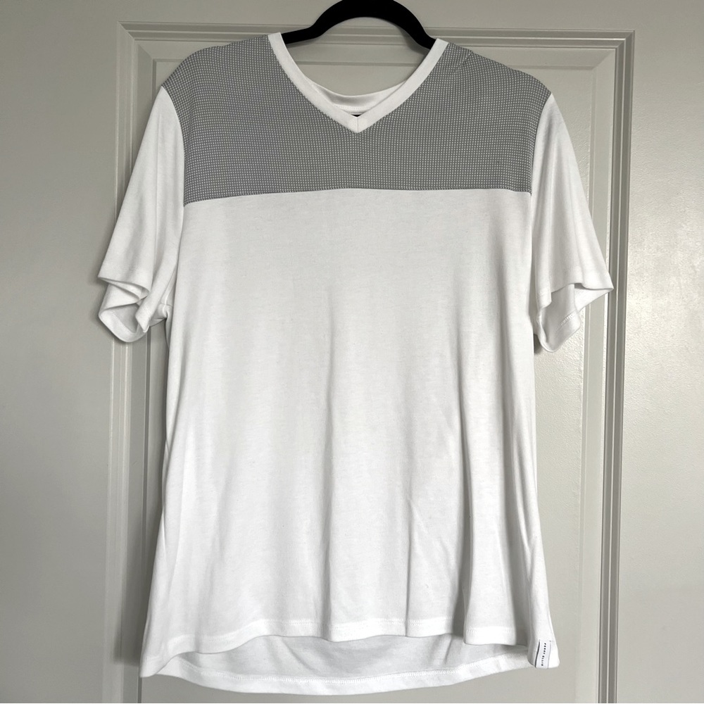 Perry Ellis Men’s White & Gray Tee Shirt | Size L
